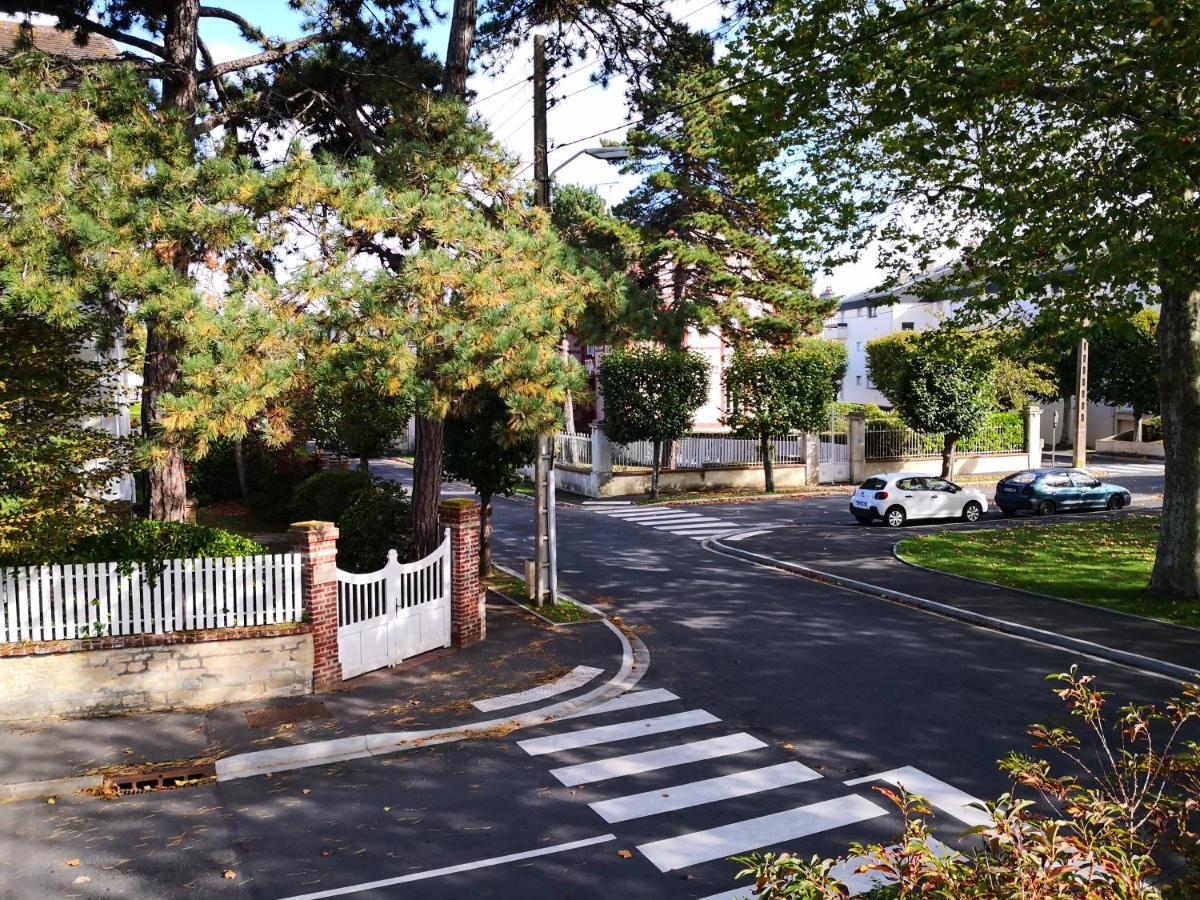 Studio Cabourg Residence Les Gemeaux Exterior photo